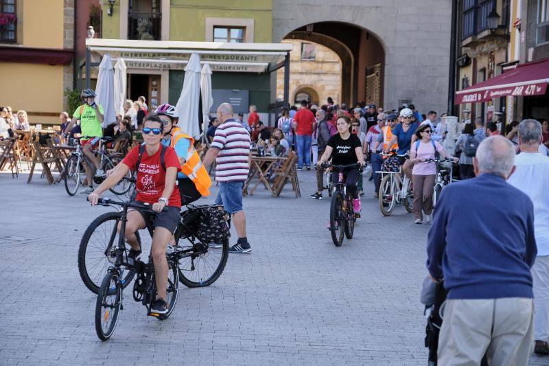 Parte del centro de la ciudad se peatonalizó y las bicis constituyeron el vehículo más utilizado.