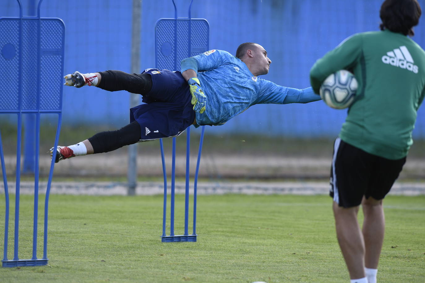 Los de Javi Rozada quieren salir del último puesto de la tabla frente al Zaragoza 