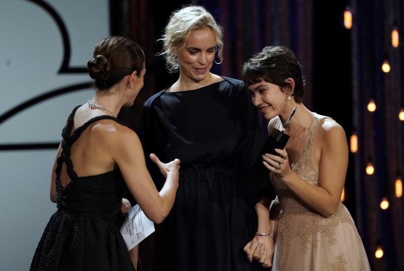 La cinta brasileña 'Pacificado' se ha alzado con la Concha de Oro, el prestigioso galardón del Festival de Cine de San Sebastián que esta noche, en la última gala de este año, ha reunido a numerosas figuras del séptimo arte.