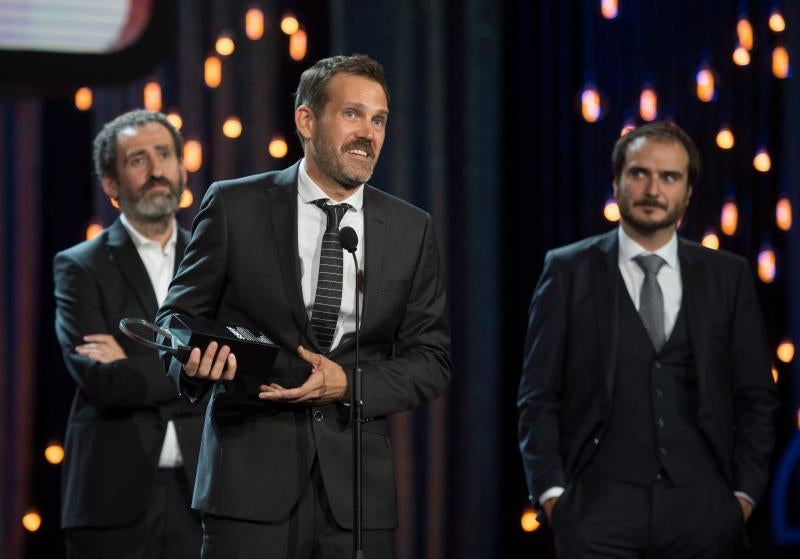 La cinta brasileña 'Pacificado' se ha alzado con la Concha de Oro, el prestigioso galardón del Festival de Cine de San Sebastián que esta noche, en la última gala de este año, ha reunido a numerosas figuras del séptimo arte.