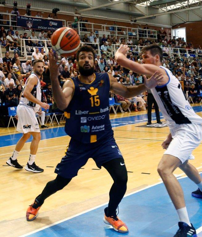 Fotos: Liberbank Oviedo 70 - 61 B the travel Mallorca - Palma