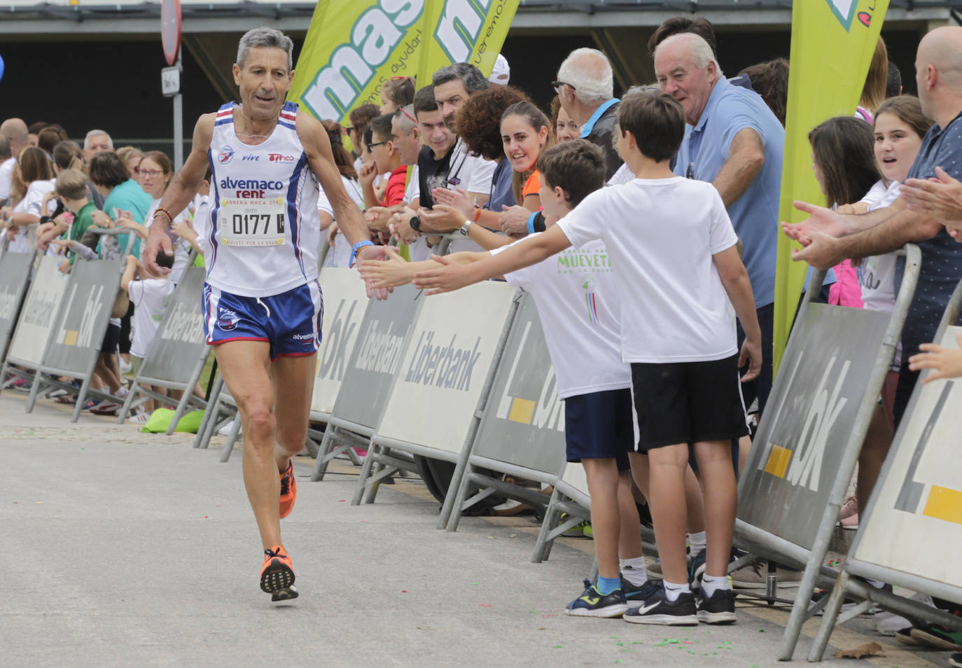 Promover los hábitos saludables, moverse por la salud y convertir al Hospital Universitario Central de Asturias (HUCA) «en un lugar de salud y no de enfermedad»