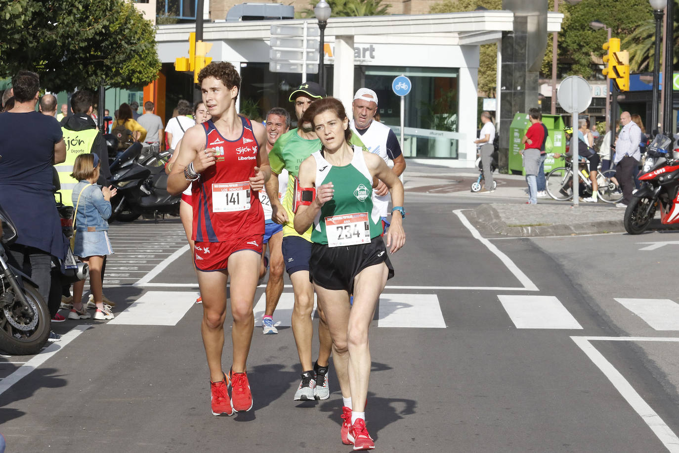 Más de 700 corredores participaron en la carrera que volvió a unir a las dos entidades