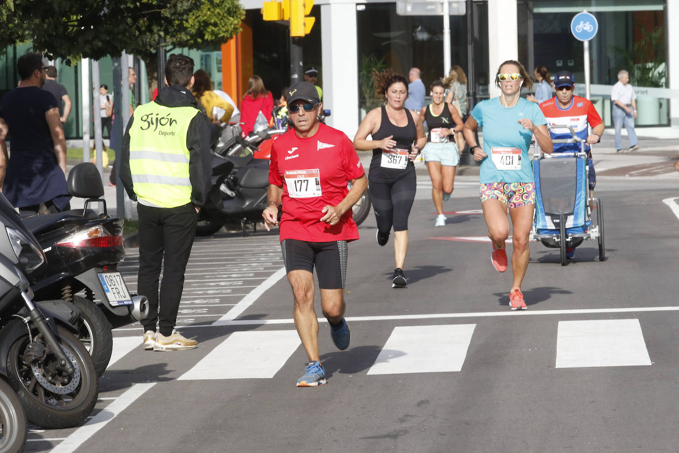 Más de 700 corredores participaron en la carrera que volvió a unir a las dos entidades