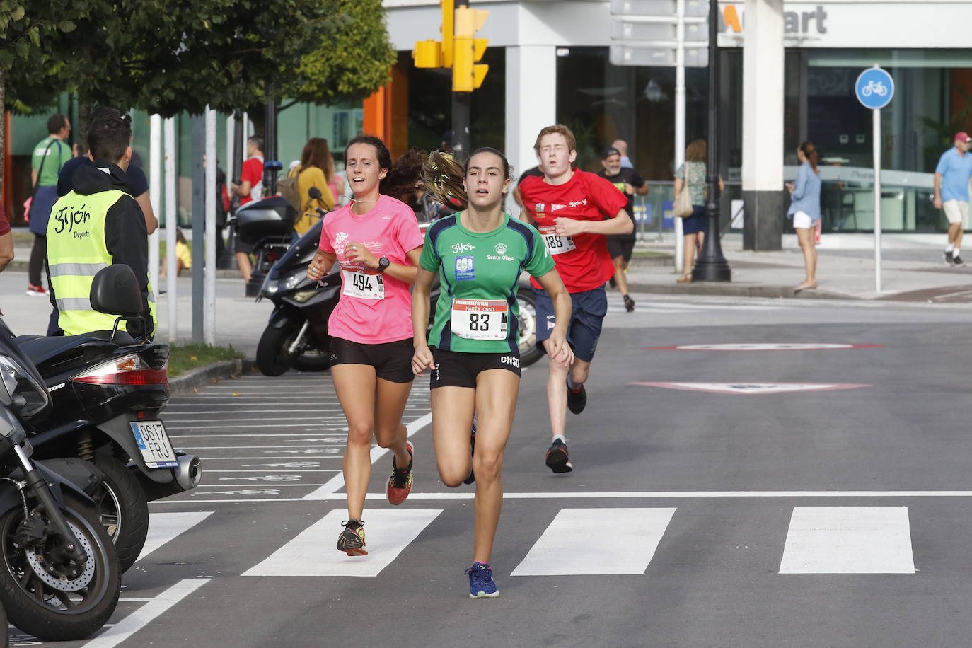 Más de 700 corredores participaron en la carrera que volvió a unir a las dos entidades