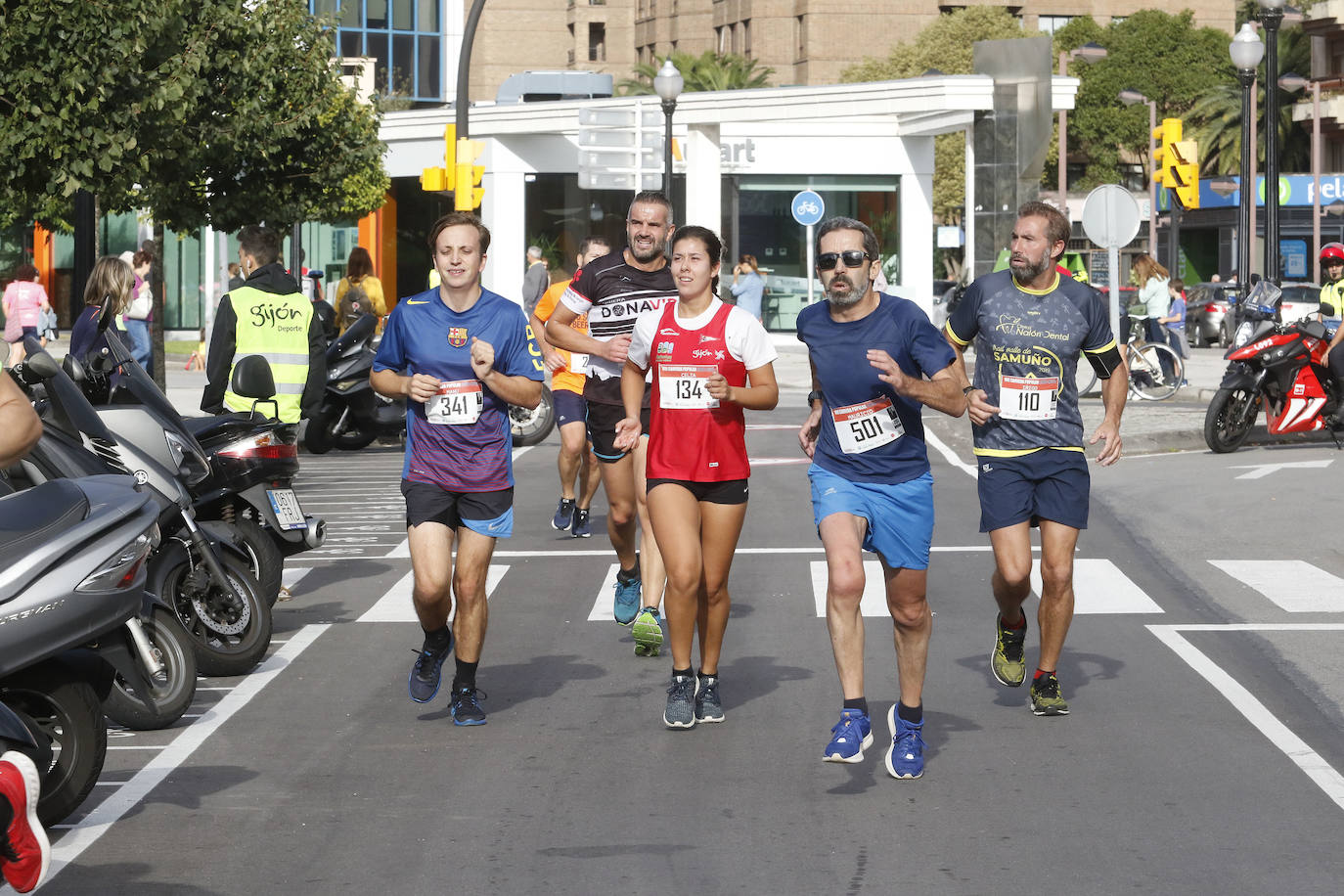 Más de 700 corredores participaron en la carrera que volvió a unir a las dos entidades