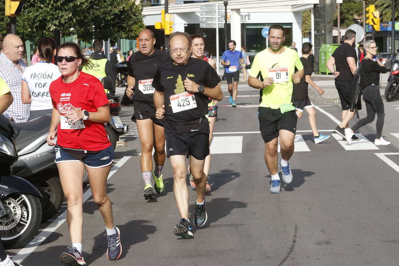 Más de 700 corredores participaron en la carrera que volvió a unir a las dos entidades