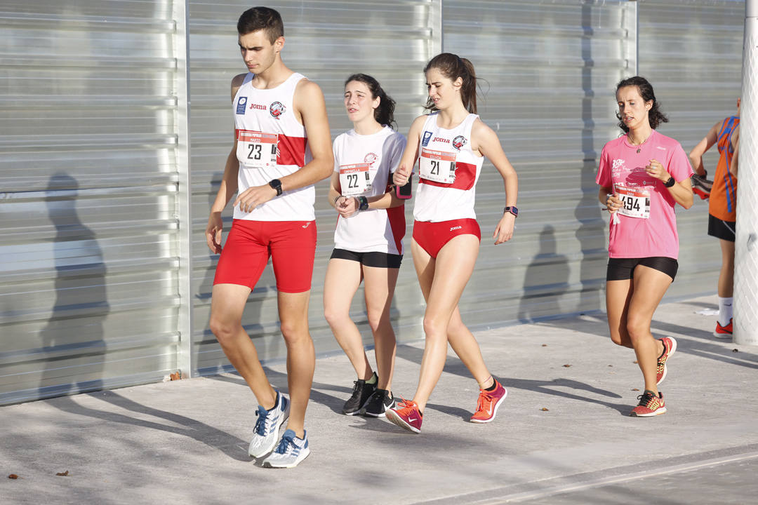 Más de 700 corredores participaron en la carrera que volvió a unir a las dos entidades