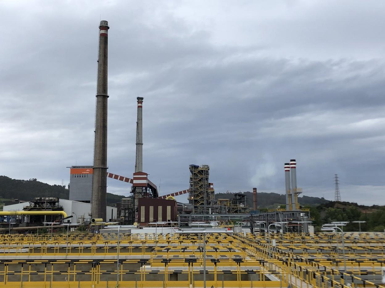 Las baterías de cok que Arcelor reconstruye en Gijón suponen una inversión de 150 millones. 