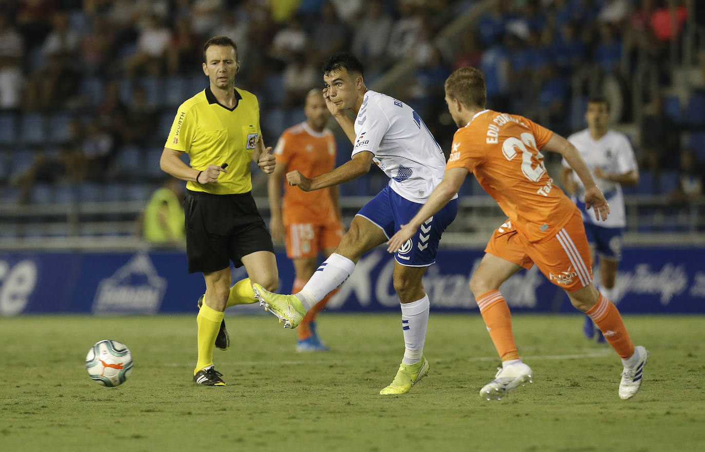 Fotos: Primera victoria de la temporada del Real Oviedo