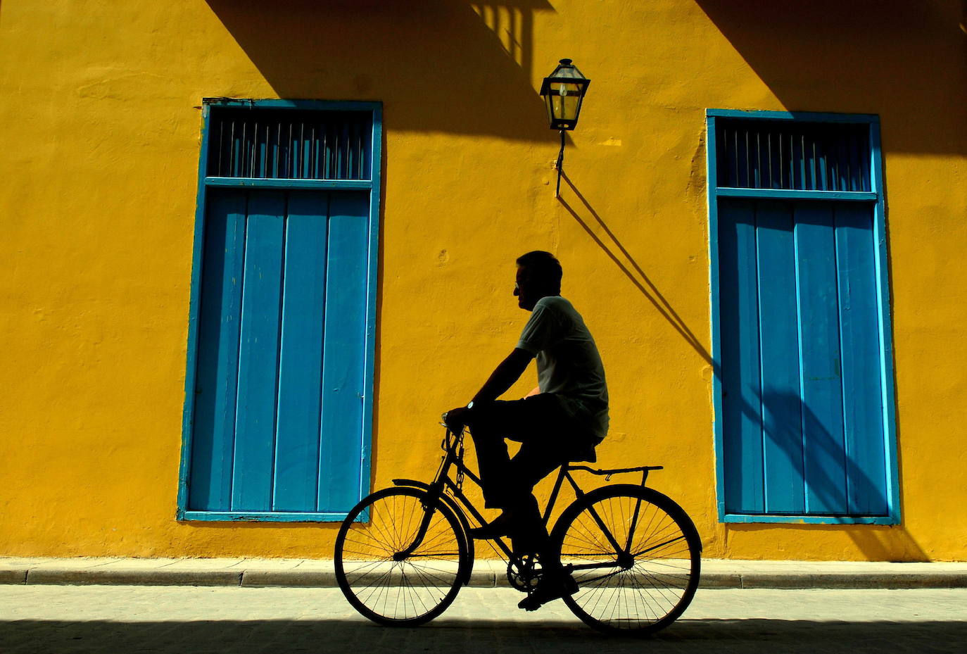 Después de varias ubicaciones fallidas, la ciudad de La Habana se estableció en su actual ubicación en 1519. Para celebrar sus cinco siglos de vida, son muchos los proyectos de rehabilitación y mejora que está recibiendo la ciudad.