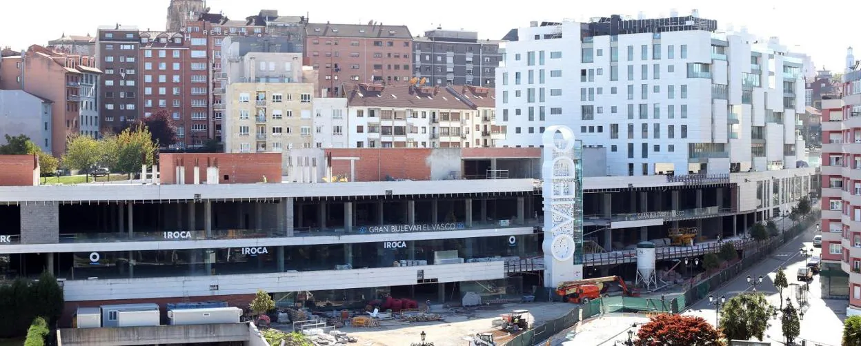 Una vista general del Gran Bulevar de El Vasco, avanazando los trabajos de construcción y cuya entrega está prevista para el primer trimestre del año 2020. 