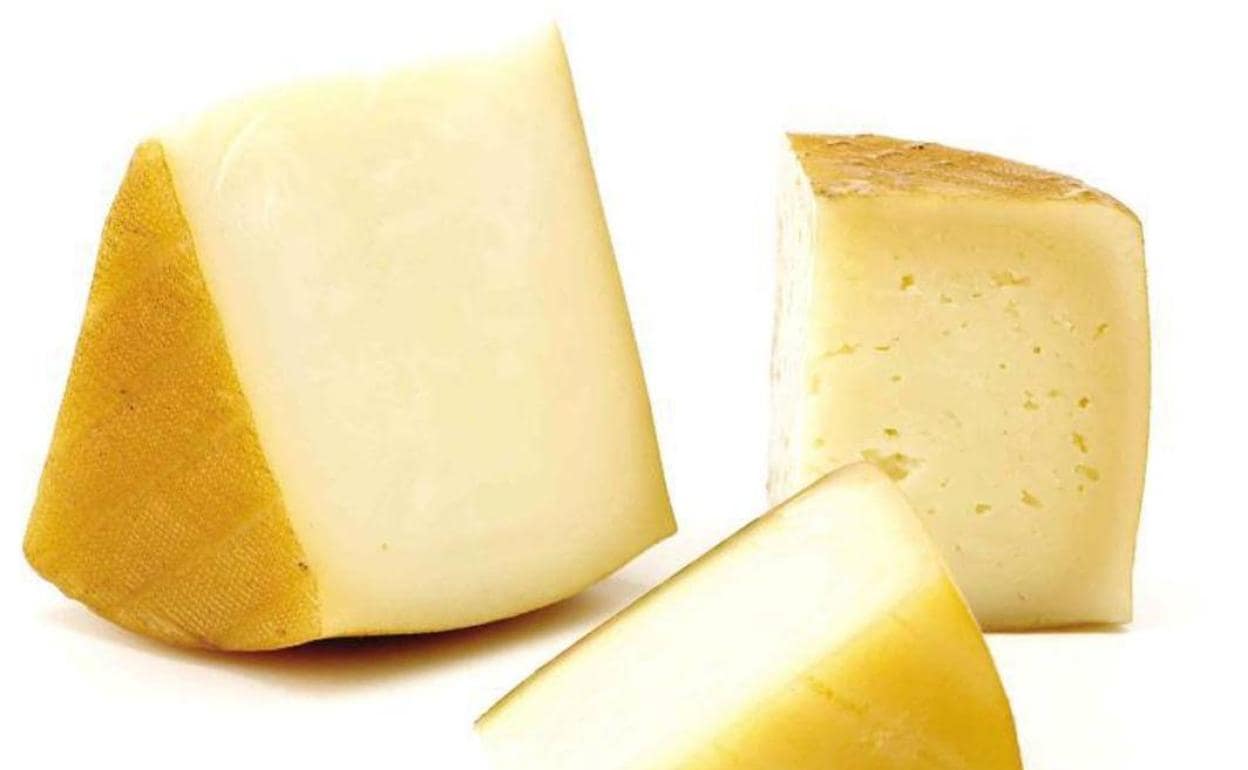 Sanidad retira varios lotes de queso francés por la presencia de listeria