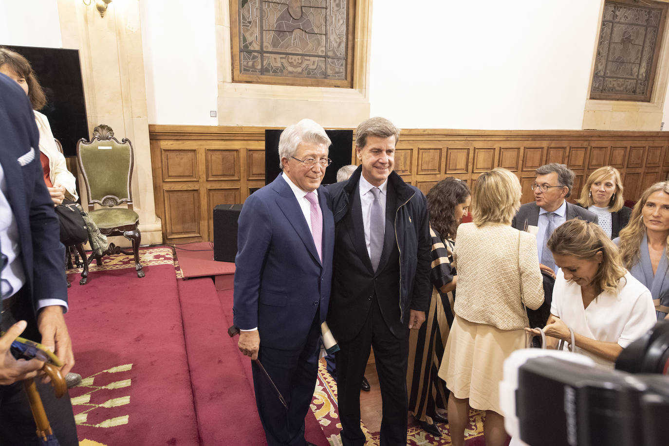 Los galardones iberoamericanos de Asicom y la Universidad de oviedo cumplen una década de homenajes al «entendimiento humano»