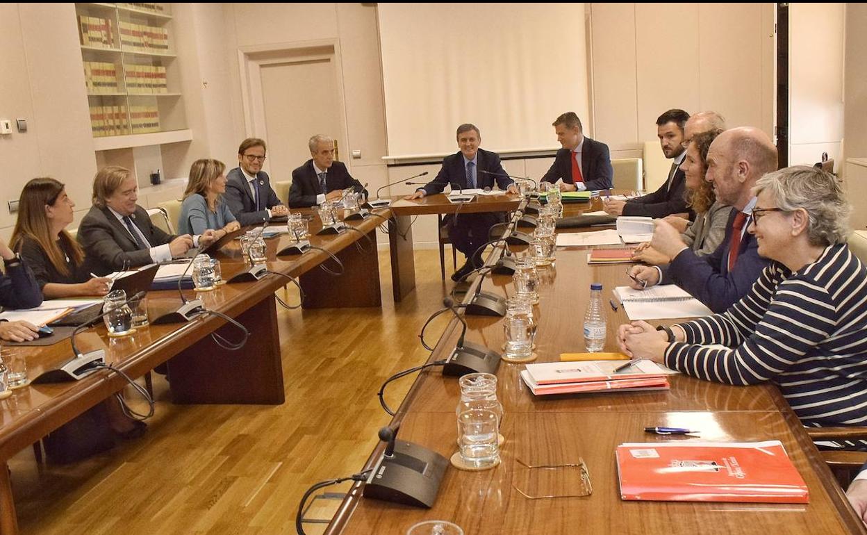 Reunión del Consejo de Administración de Gijón al Norte. 