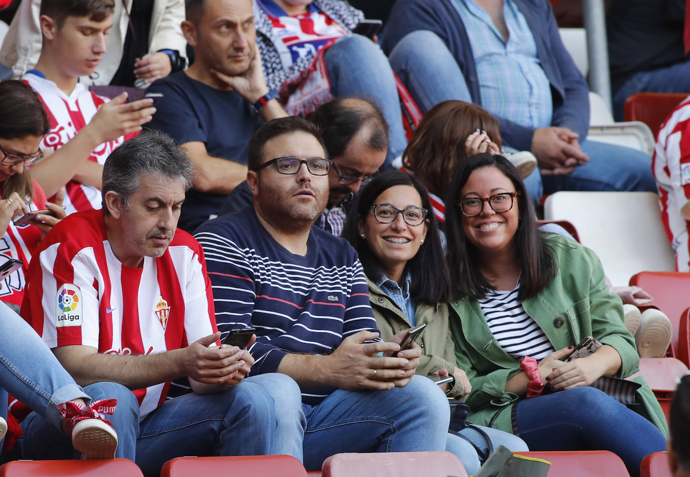 Fotos: ¿Estuviste en el Sporting 1 - 3 Alcorcón? ¡Búscate! (2)