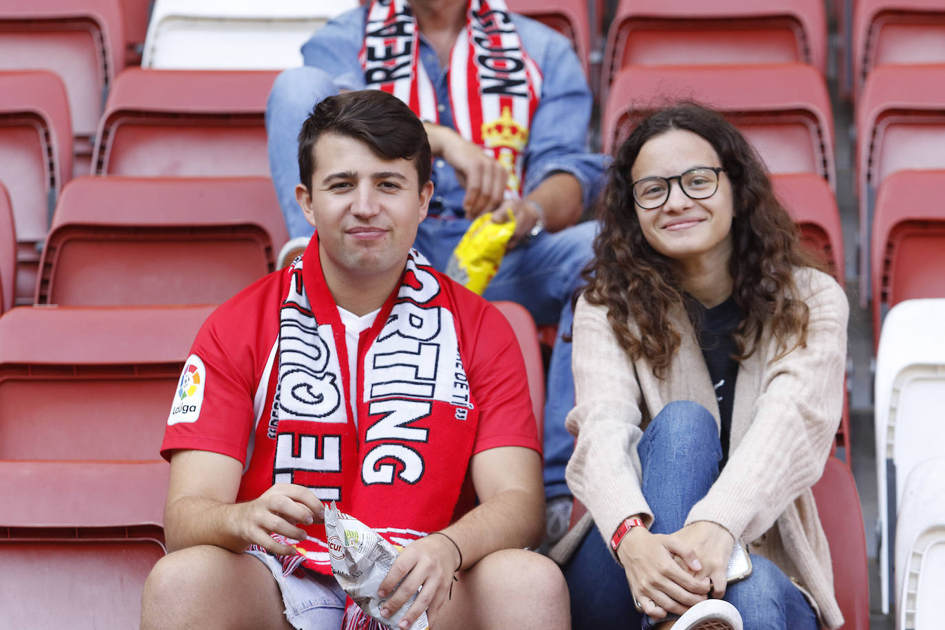 Fotos: ¿Estuviste en el Sporting 1 - 3 Alcorcón? ¡Búscate!