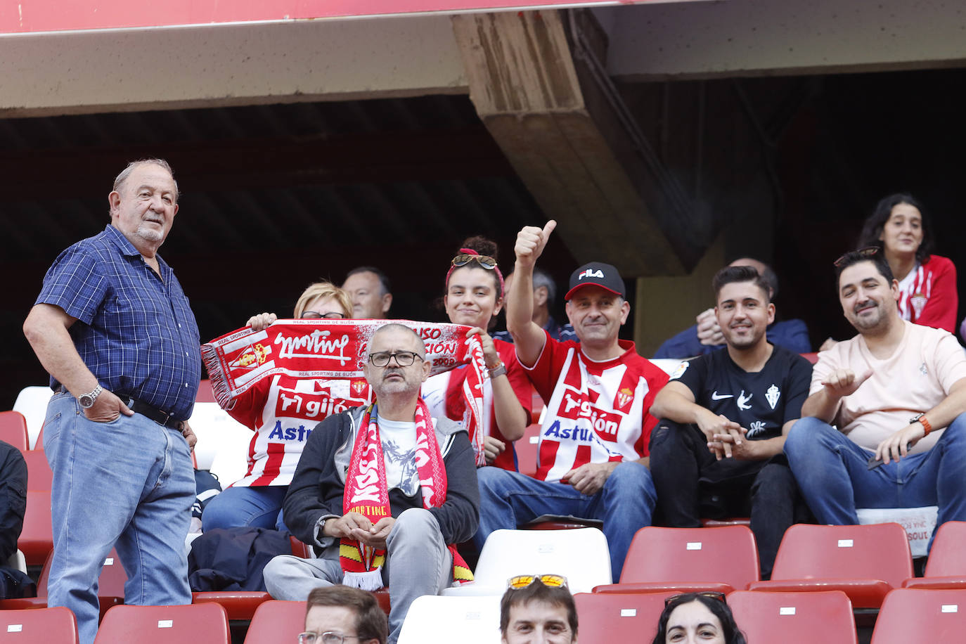 Fotos: ¿Estuviste en el Sporting 1 - 3 Alcorcón? ¡Búscate!