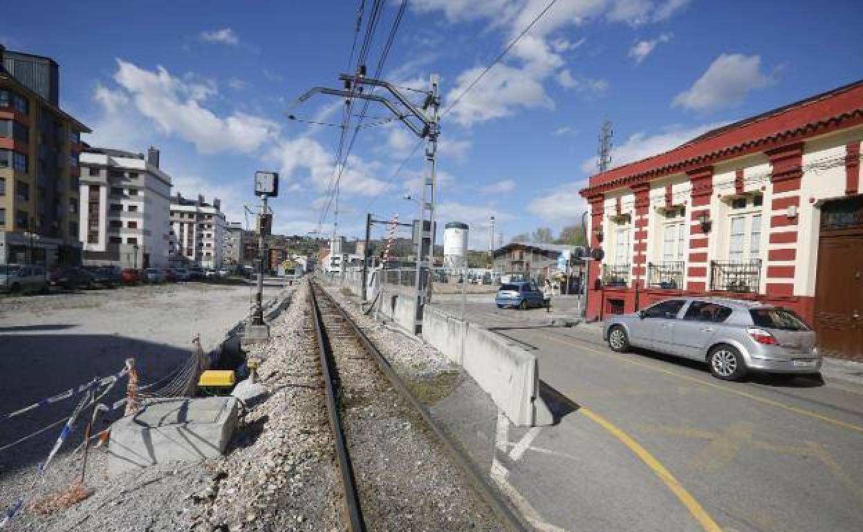 La Plataforma por el soterramiento de Langreo pide al Principado que impulse la línea a partir del Berrón