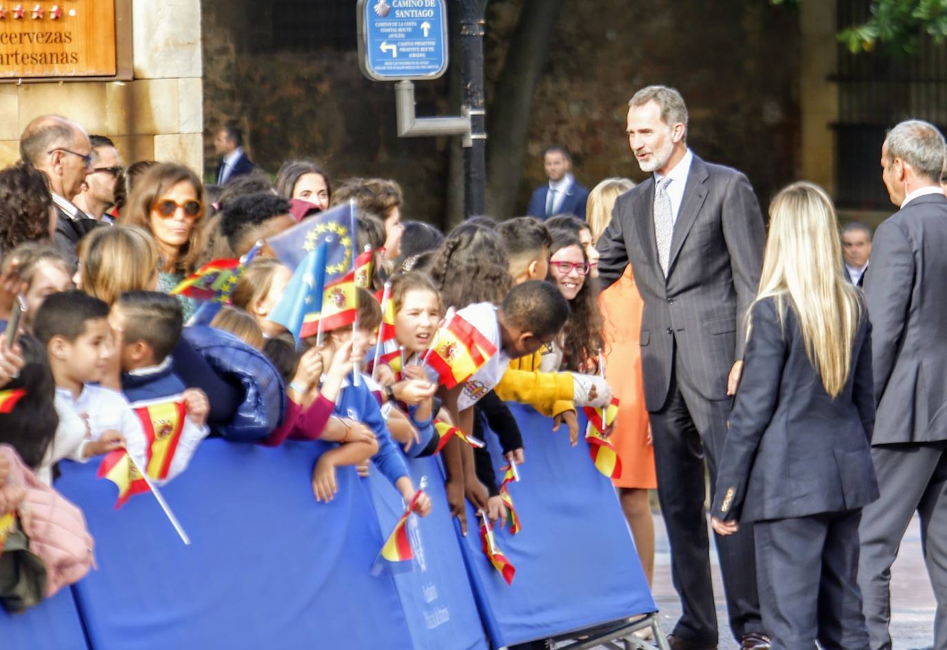 Doña Leonor llega a Oviedo en sus primeros Premios Princesa de Asturias. 