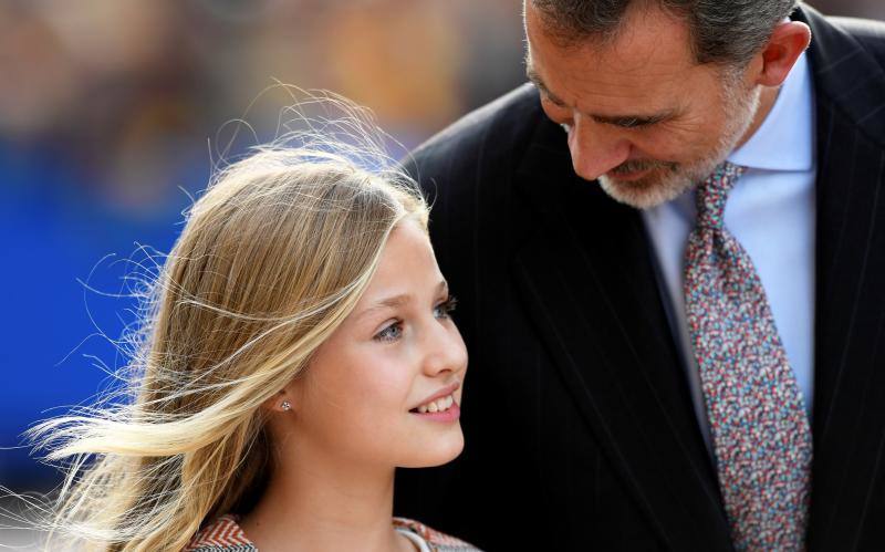 Doña Leonor llega a Oviedo en sus primeros Premios Princesa de Asturias. 