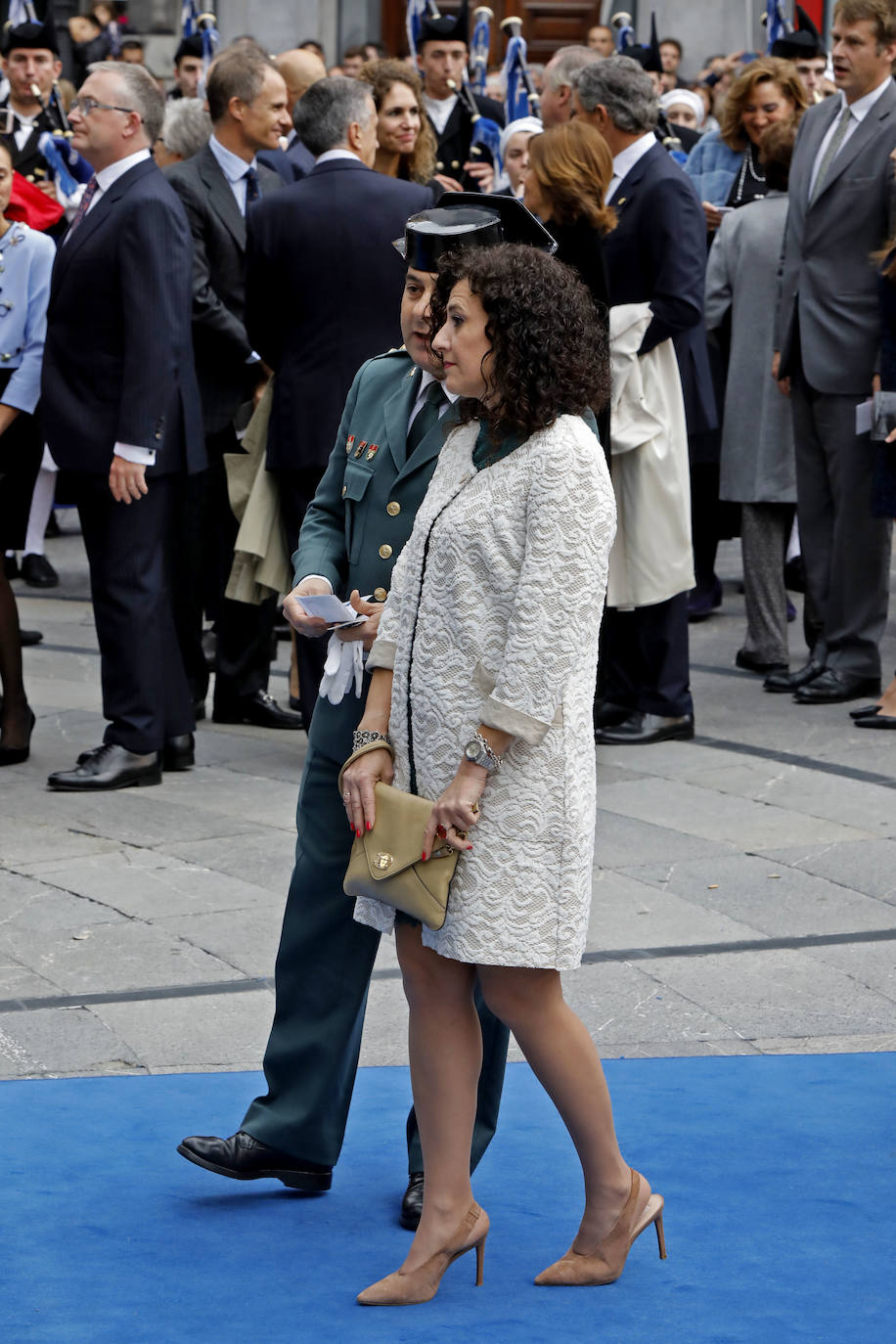 Familia Real, premiados e invitados han lucido sus mejores galas para asistir la ceremonia de entrega de los Premios