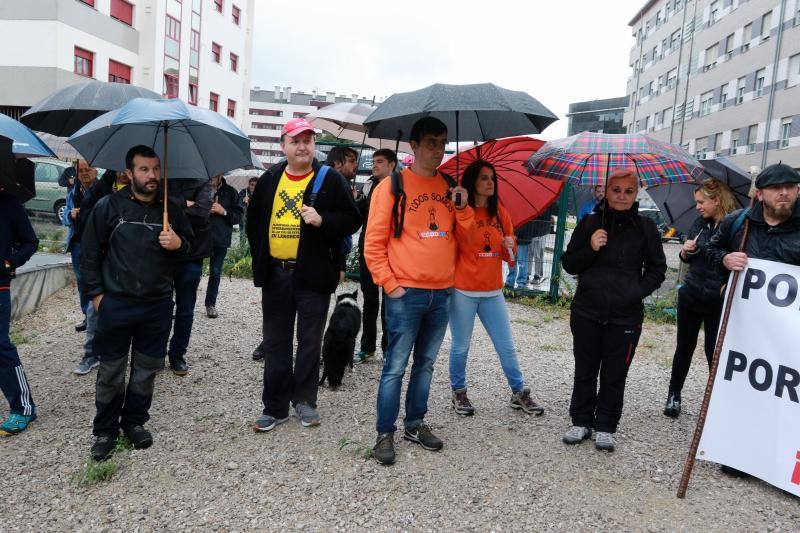 Una marcha convocada por la Plataforma por el soterramiento de las vías de Feve en Langreo, reivindica la culminación de este proyecto