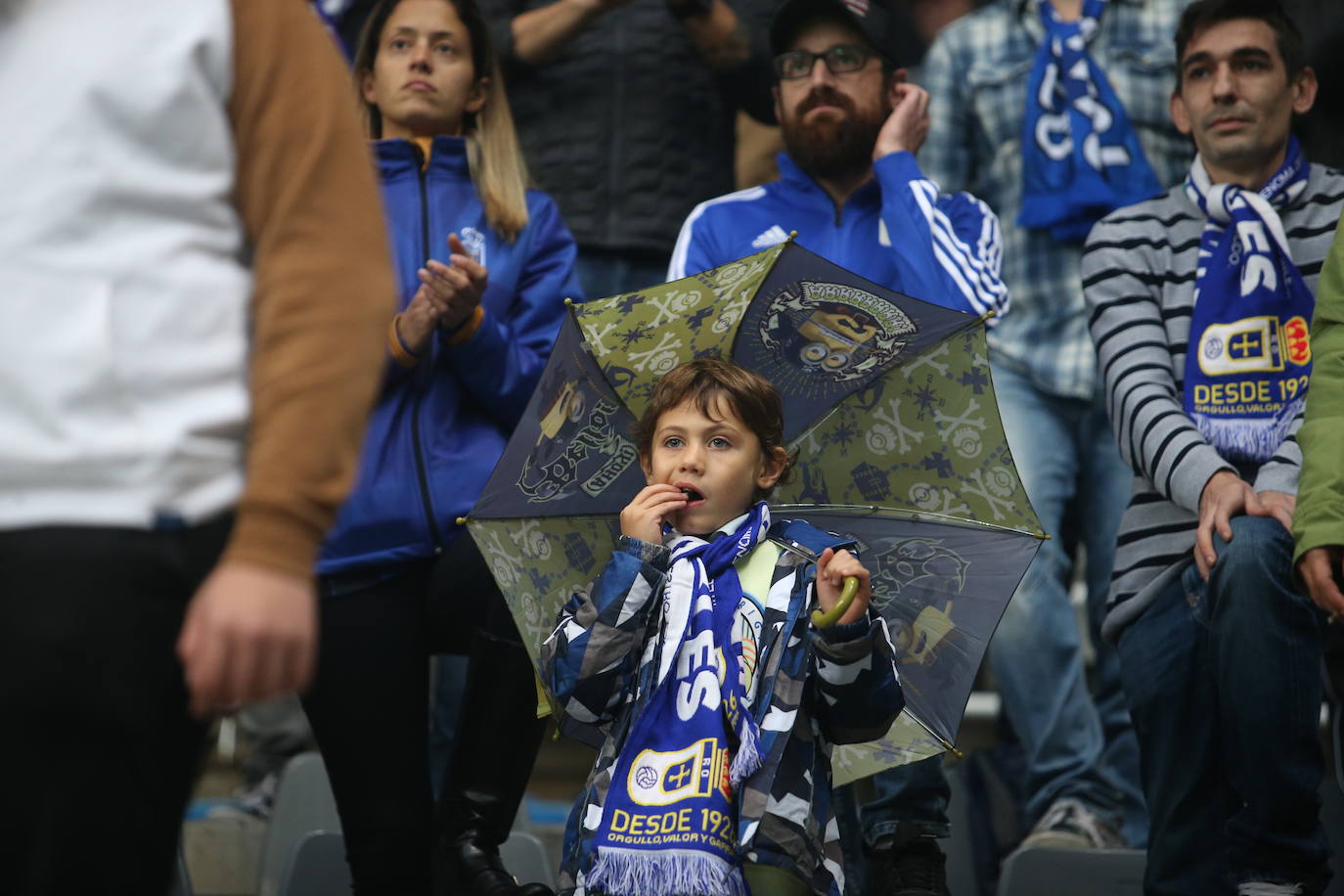 Fotos: ¿Estuviste en el Real Oviedo 4 - 2 Girona? ¡Búscate!