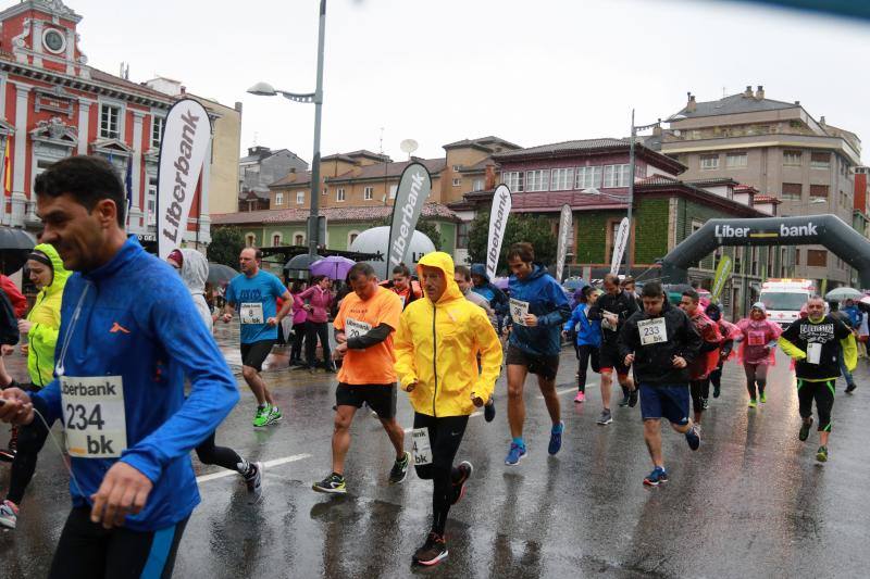 500 personas participaron, este domingo, en la carrera que tenía el objetivo de recaudar fondos para seguir investigando esta enfermedad.