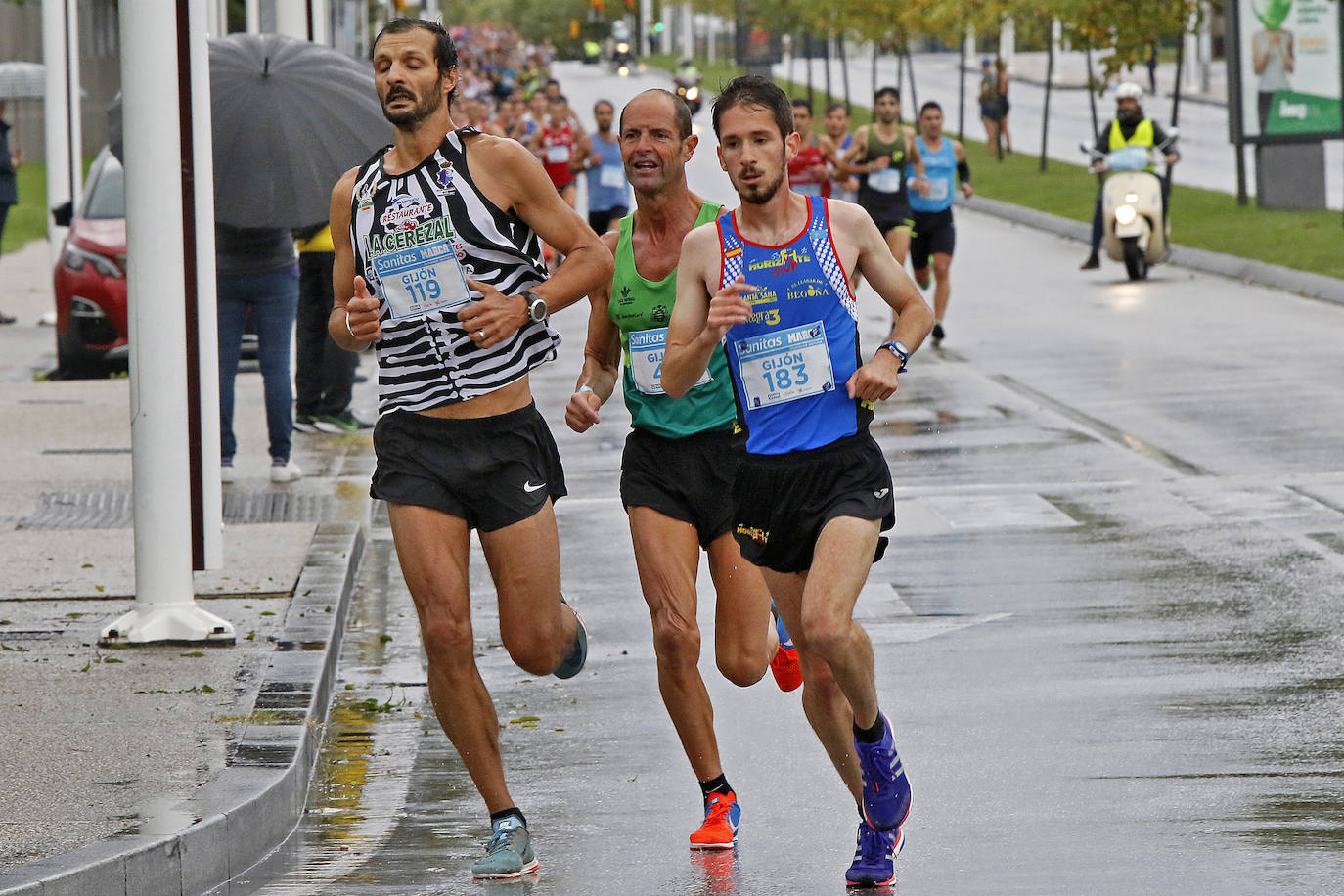 La octava edición de la Sanitas Marca Running Series, que recorrió diez kilómetros a través de la costa gijonesa, alcanza sus previsiones de participación y culmina con la victoria de Javier Benito e Irene Loizate