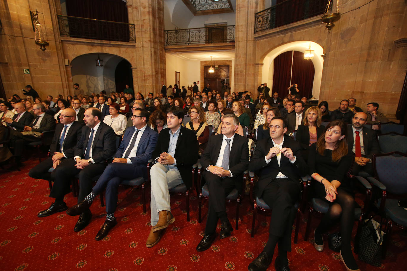 La Agrupación de Sociedades Asturianas de Trabajo Asociado y Economía Social (Asata) celebró el acto de entrega de sus premios en el Hotel Reconquista de Oviedo.