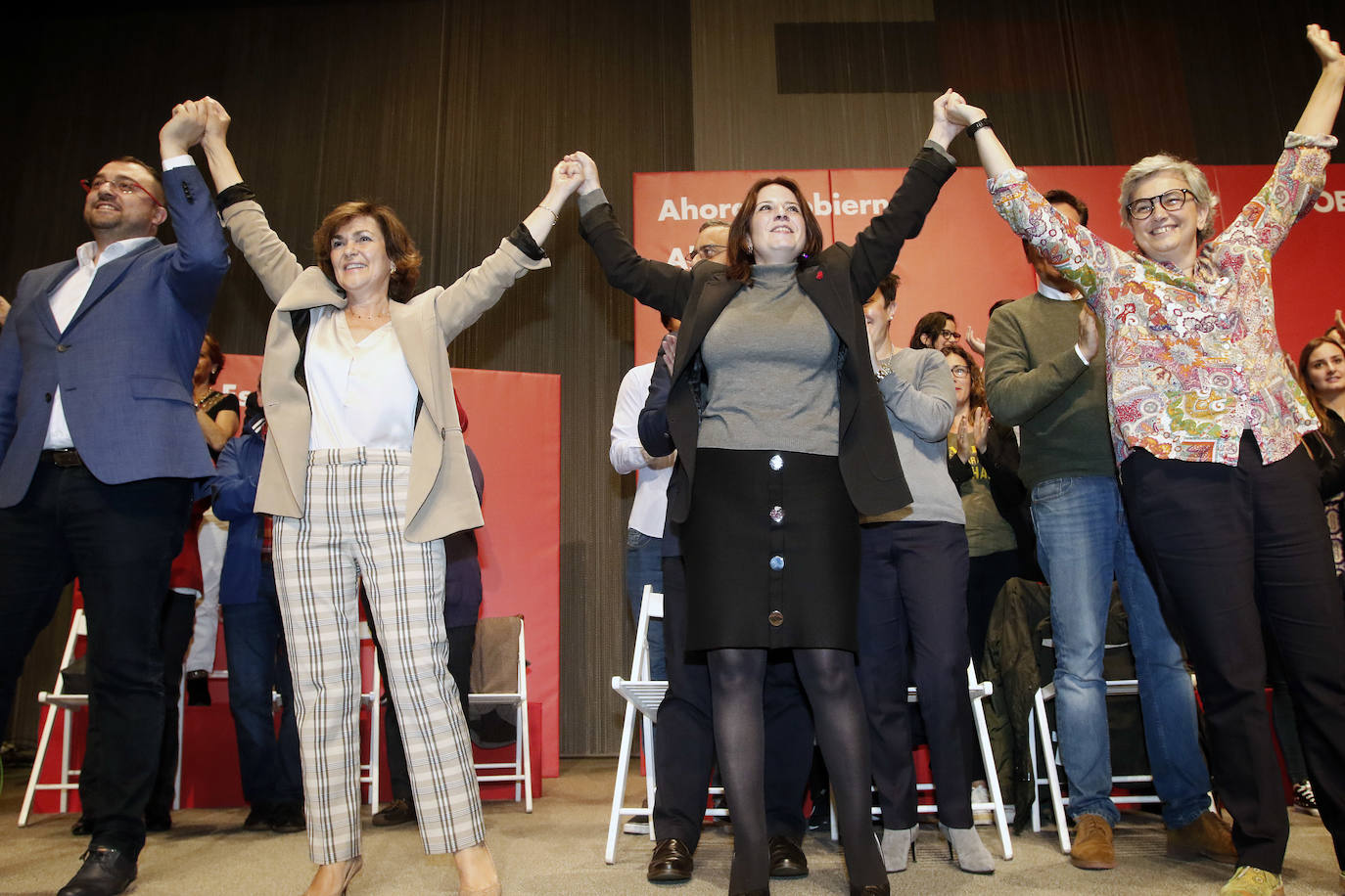 La vicepresidenta del Gobierno en funciones asegura en Gijón que su formación se prepara para una campaña de «todos» contra el PSOE