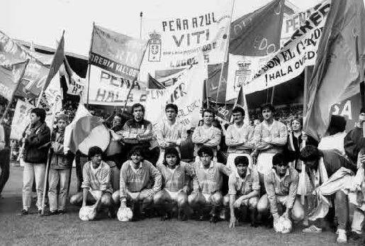 Zubeldia, Luis Manuel, Vili, Sañudo, Tomás, Berto, Murúa, Hicks, Juliá, Blanco y Carlos en la alineación del ascenso a Primera en la temporada 87-88.