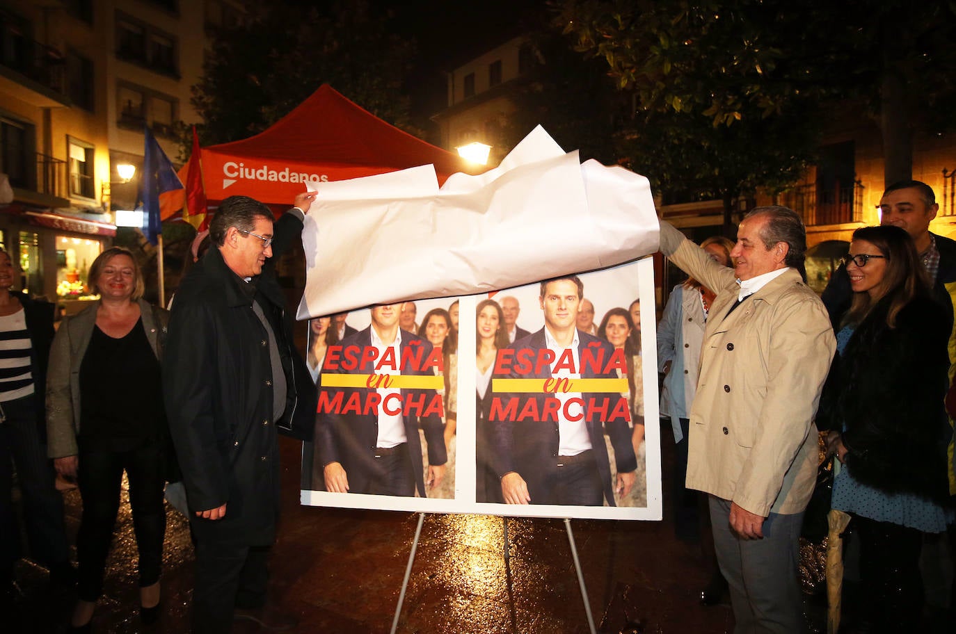 Psoe, Ciudadanos, Más País y Vox abrían la campaña en Oviedo, mientras que la coalición PP-Foro lo hacía en Avilés y Unidas Podemos en Gijón.