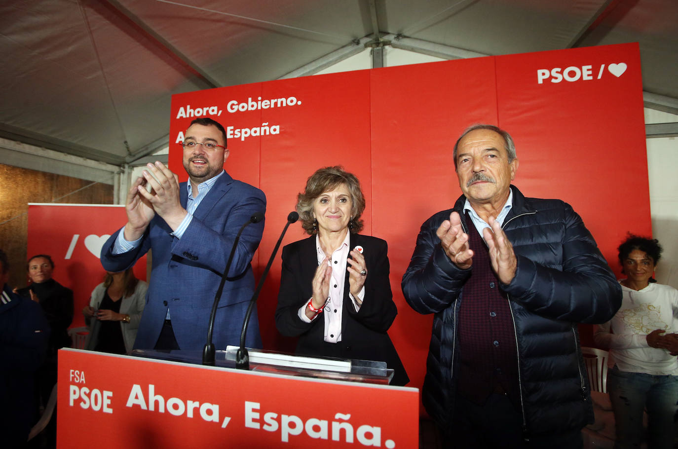 Psoe, Ciudadanos, Más País y Vox abrían la campaña en Oviedo, mientras que la coalición PP-Foro lo hacía en Avilés y Unidas Podemos en Gijón.