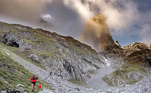 Uno de los tramos cercanos al Urriellu en la Traveserina. 