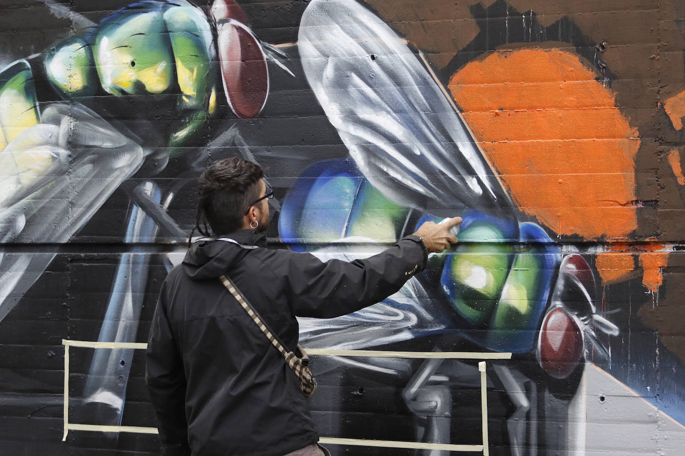 Veinticinco artistas del graffiti se reunieron en Gijón dentro del Festival Most Wanted, una de las grandes citas de pintura urbana.