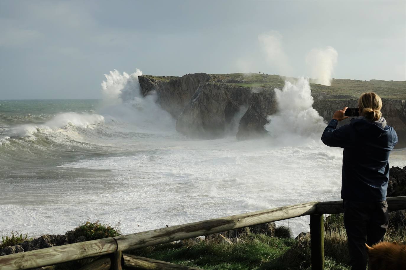 Fotos: Las impresionantes imágenes que deja &#039;Amelie&#039; en la costa de Asturias