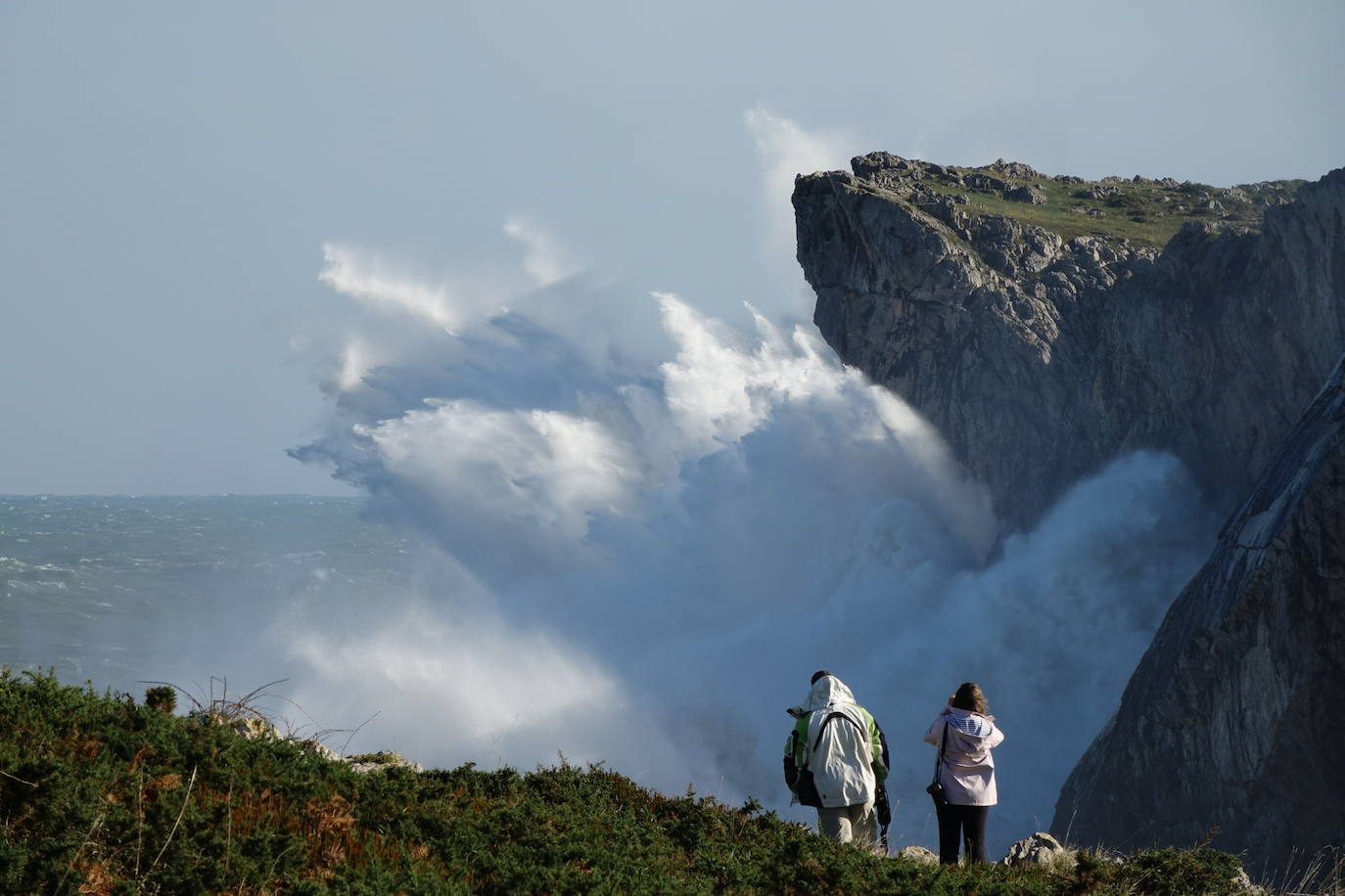 Fotos: Las impresionantes imágenes que deja &#039;Amelie&#039; en la costa de Asturias