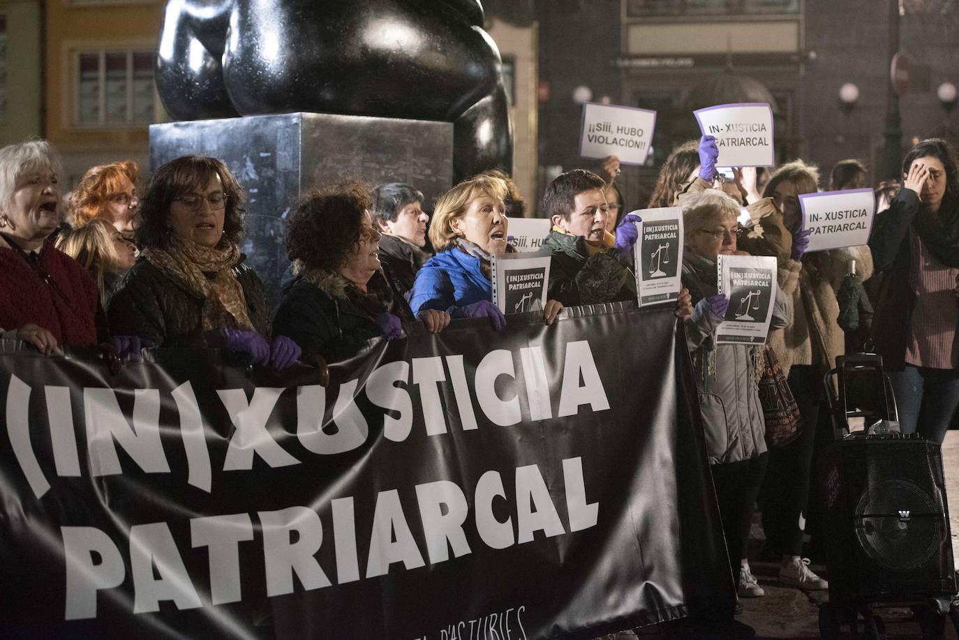 Los colectivos feministas de la región han convocado manifestaciones de repulsa contra la sentencia de la 'manada' de Manresa en varias localidades como Gijón, Oviedo, Mieres, Piedras Blancas,Pola de Laviana o Cangas de Onís. 