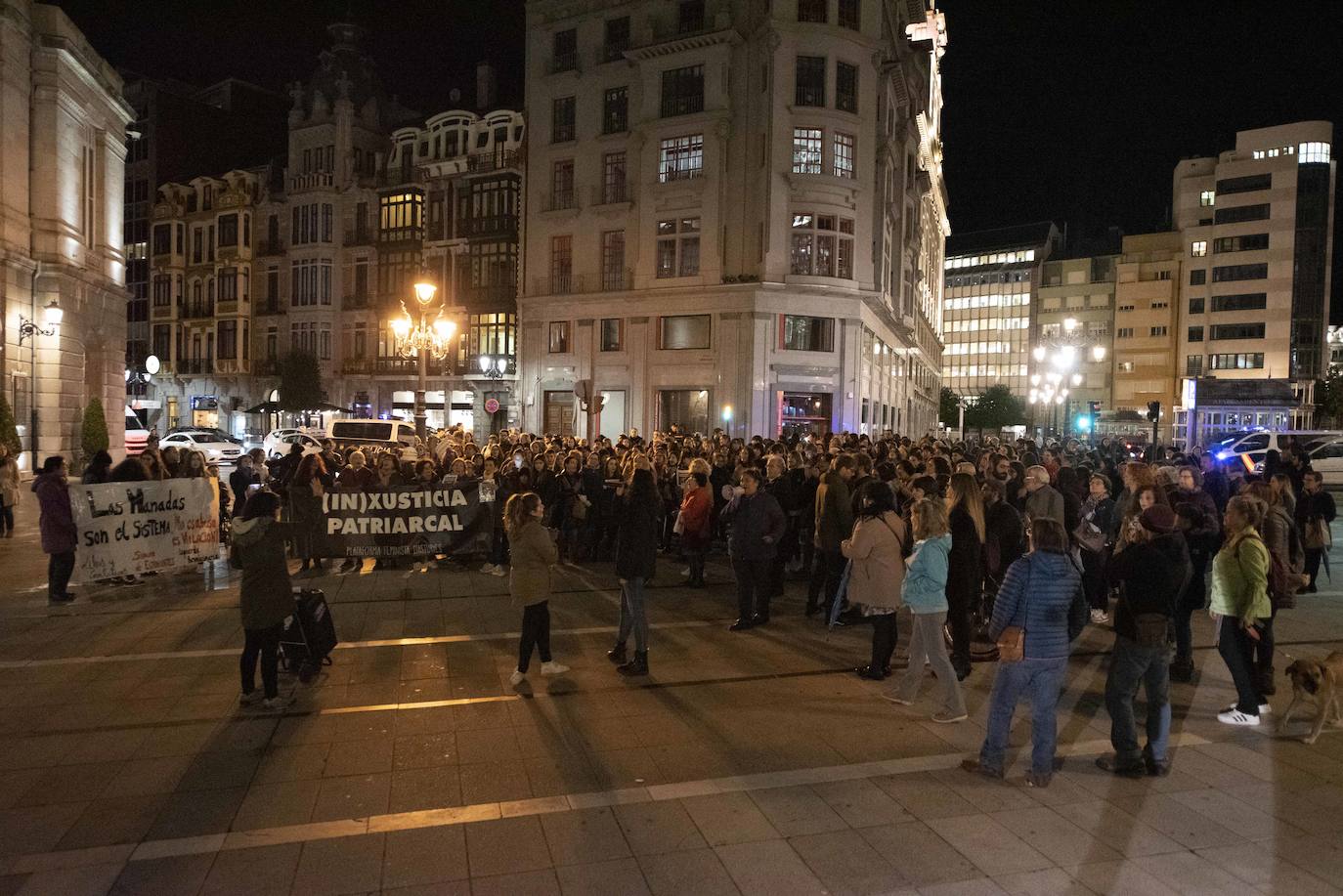 Los colectivos feministas de la región han convocado manifestaciones de repulsa contra la sentencia de la 'manada' de Manresa en varias localidades como Gijón, Oviedo, Mieres, Piedras Blancas,Pola de Laviana o Cangas de Onís. 