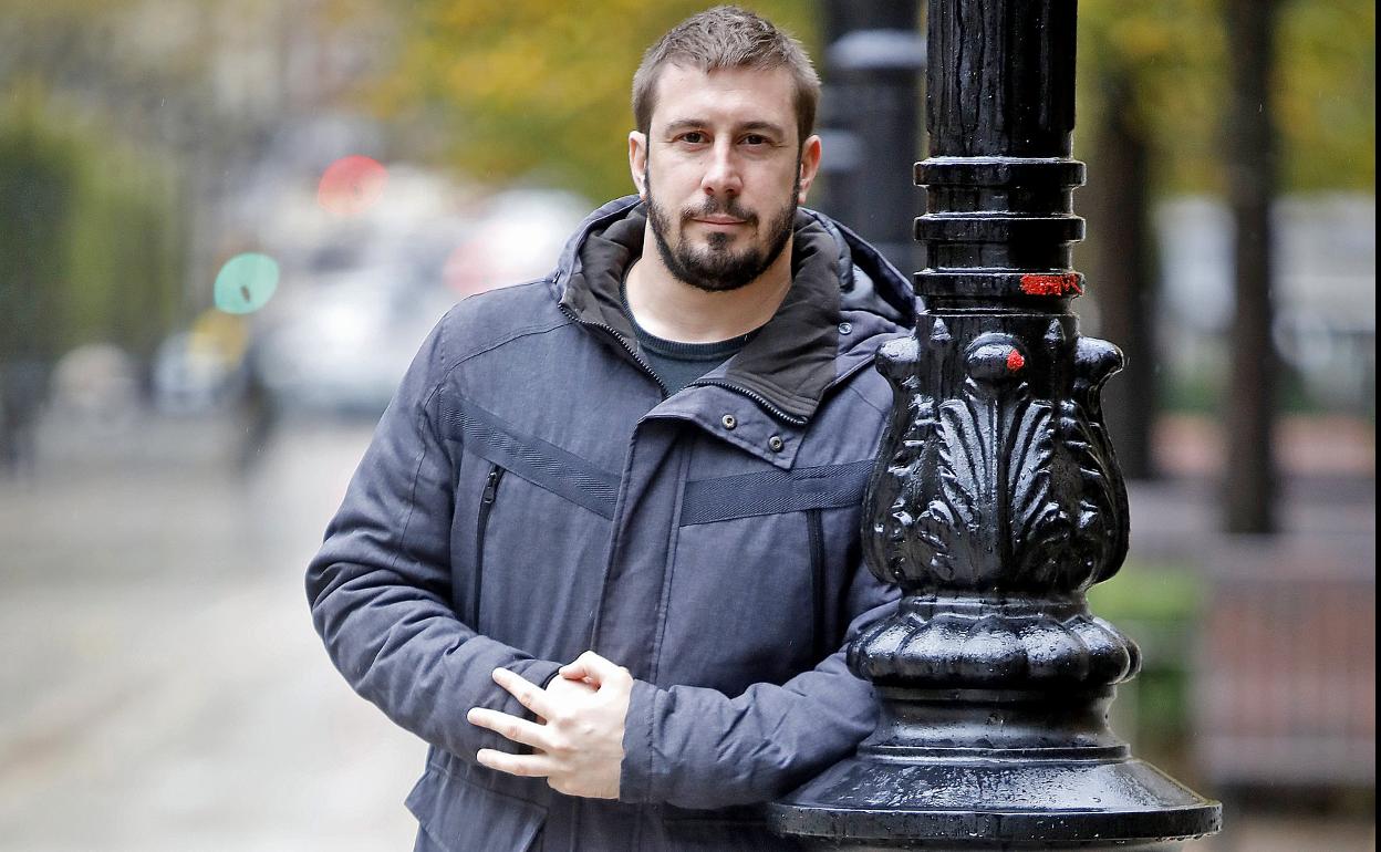 Adrián Arias, en el paseo de Begoña.