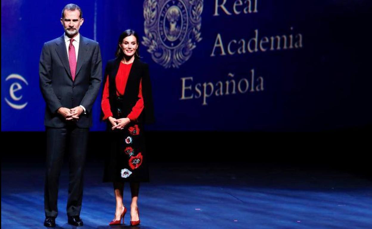 Los Reyes, antes del acto de clausura del XVI Congreso de la Asociación de Academias de la Lengua Española, en Sevilla