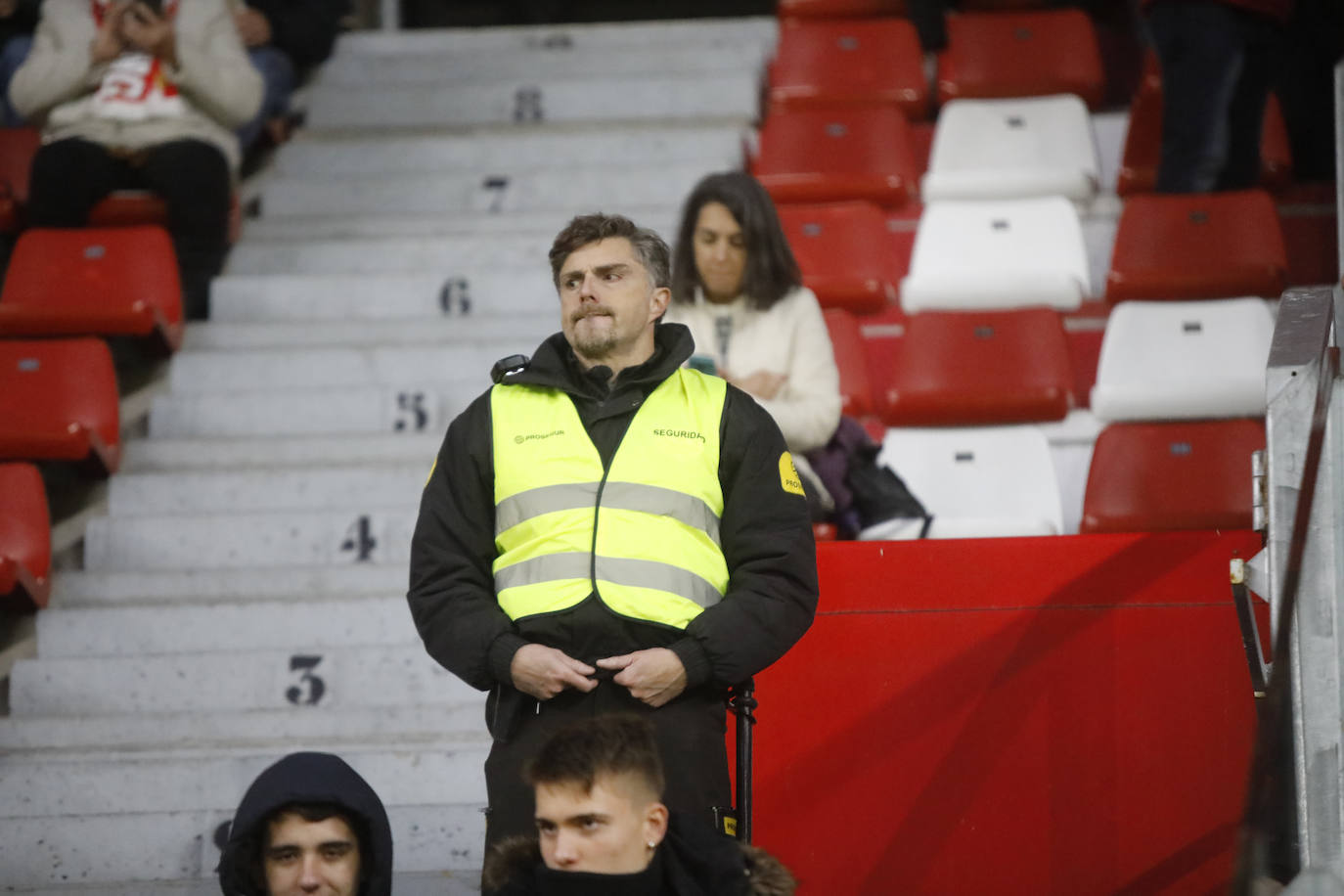 ¿Estuviste este sábado en El Molinón en el partido Sporting - Numancia? ¡Búscate en nuestra galería de imágenes! 