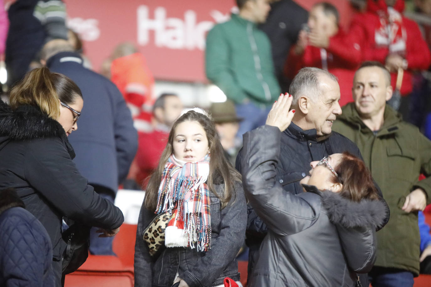 ¿Estuviste este sábado en El Molinón en el partido Sporting - Numancia? ¡Búscate en nuestra galería de imágenes! 