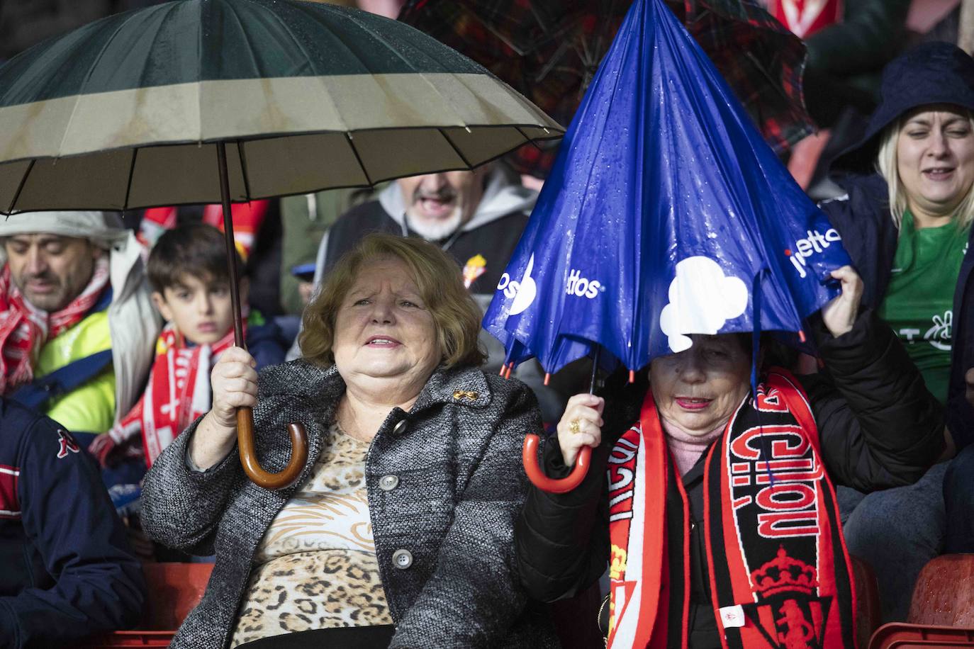 ¿Estuviste este sábado en El Molinón en el partido Sporting - Numancia? ¡Búscate en nuestra galería de imágenes! 