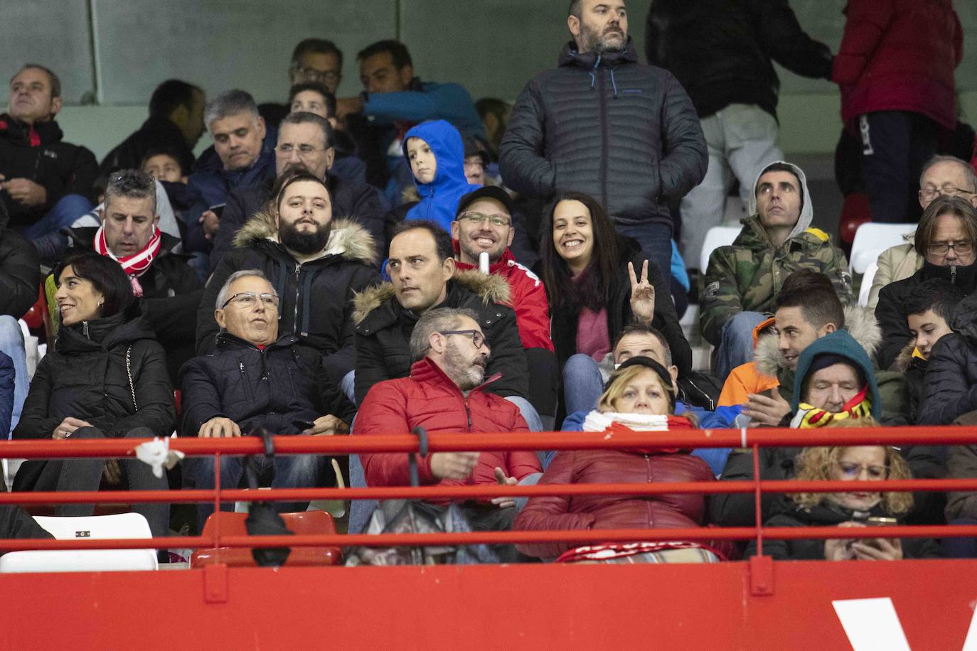 ¿Estuviste este sábado en El Molinón en el partido Sporting - Numancia? ¡Búscate en nuestra galería de imágenes! 