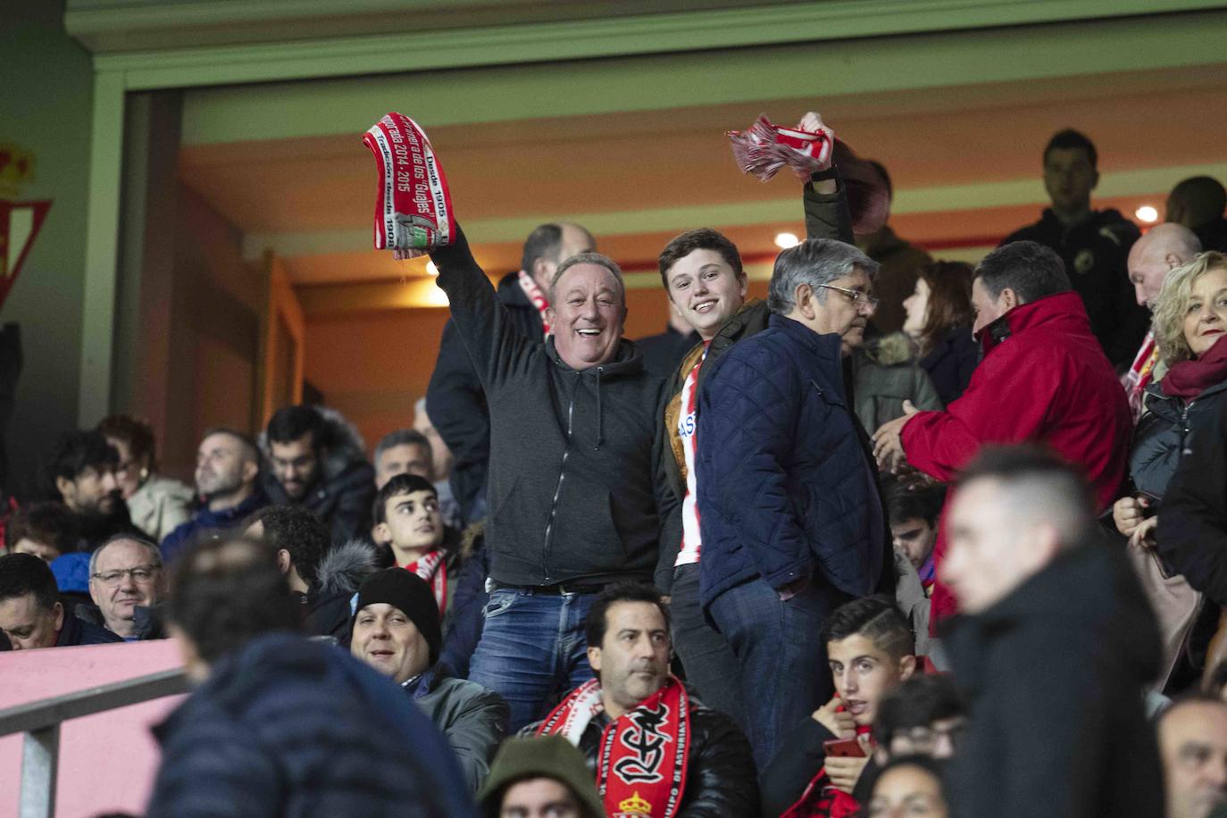 ¿Estuviste este sábado en El Molinón en el partido Sporting - Numancia? ¡Búscate en nuestra galería de imágenes! 