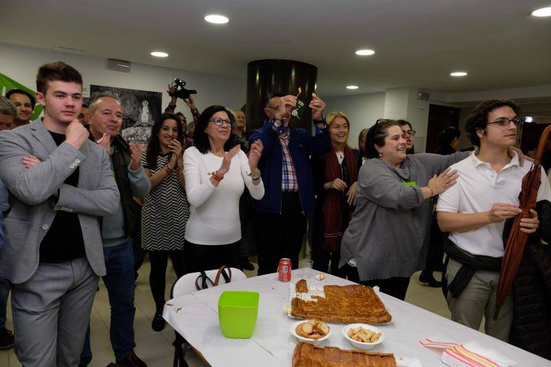 Alegría indisimulada en algunas sedes, caras largas en otras. Los resultados de las elecciones generales de este 10 de noviembre han dejado luces y sombras en los principales partidos de Asturias.