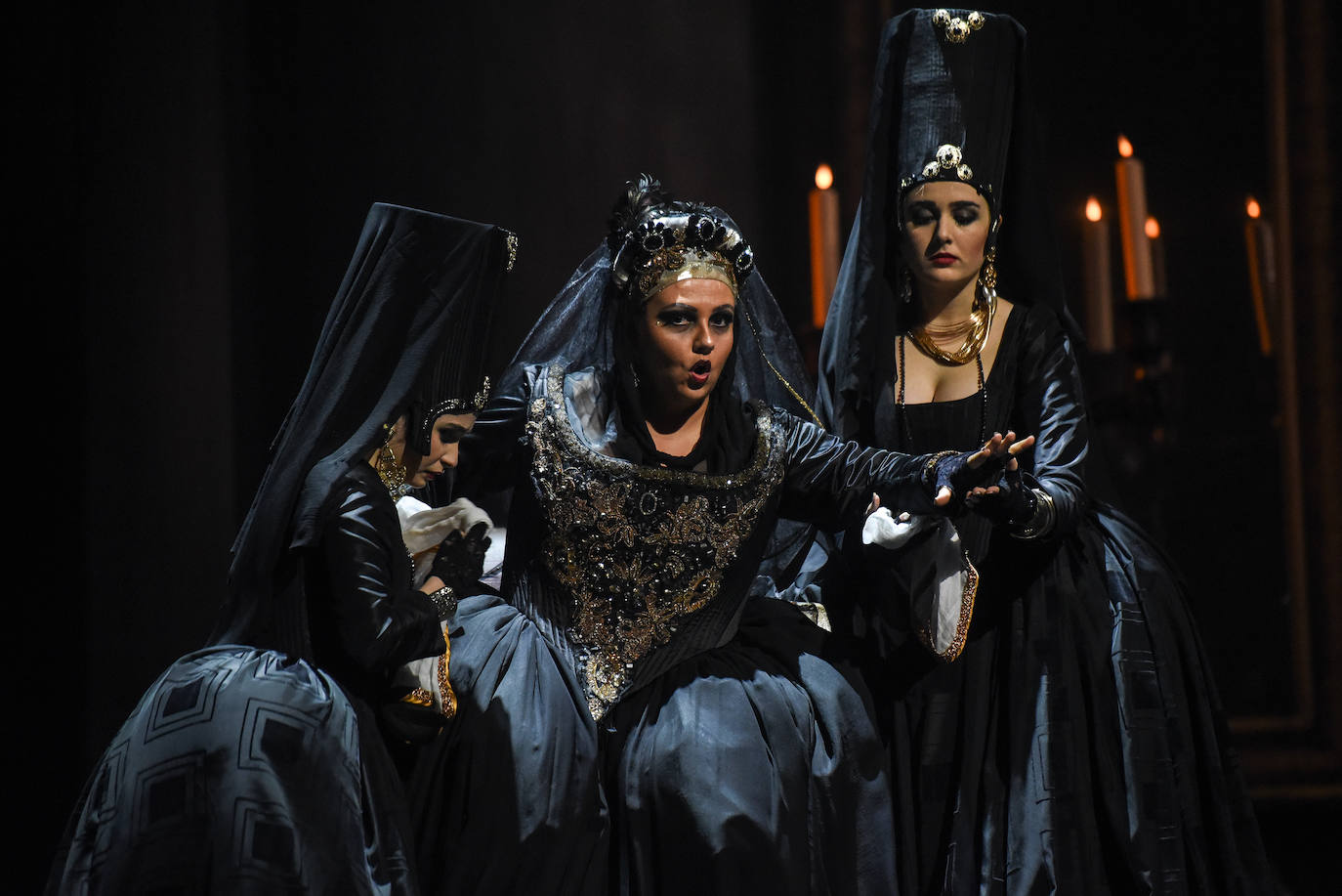 Fotos: &#039;Un baile de máscaras&#039; de Verdi en el Campoamor